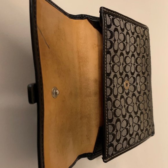 Coach Wallet - Picture 3 of 5